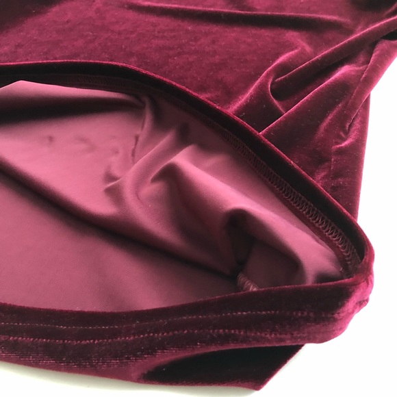Tapemeasure Polyester Spandex Burgundy Blouse Size S - Picture 6 of 13